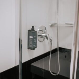 pokoje typu studio, hotel trzy gwiazdkowy, pokoje 5 osobowe, śniadanie w cenie 16