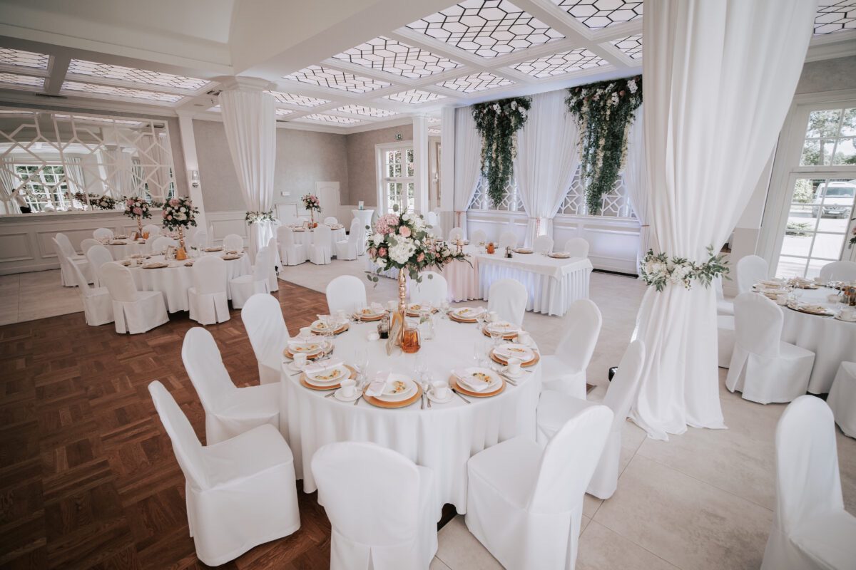 pokrowce na krzesła 7